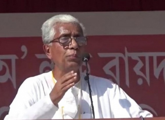 'Teachers, office staff are unable to work in office with dignity as they are attacked visibly inside office': Former CM Manik Sarkar 'Teachers, office staff are unable to work in office with dignity as they are attacked visibly inside office': Former CM Manik Sarkar